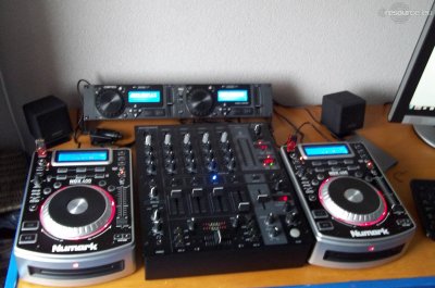 Show this booth : nico445's DJ Booth Feb'12